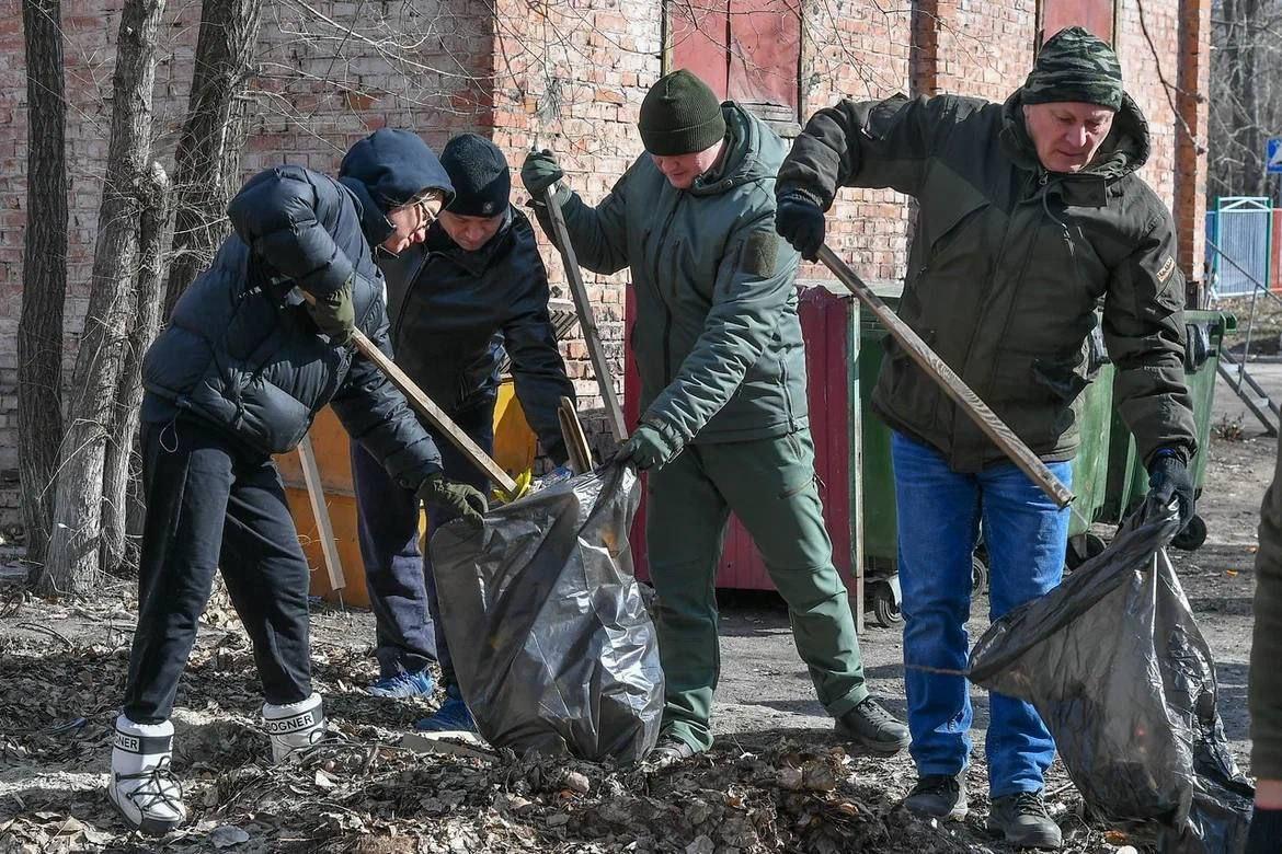 Хоценко поручил организовать субботники.